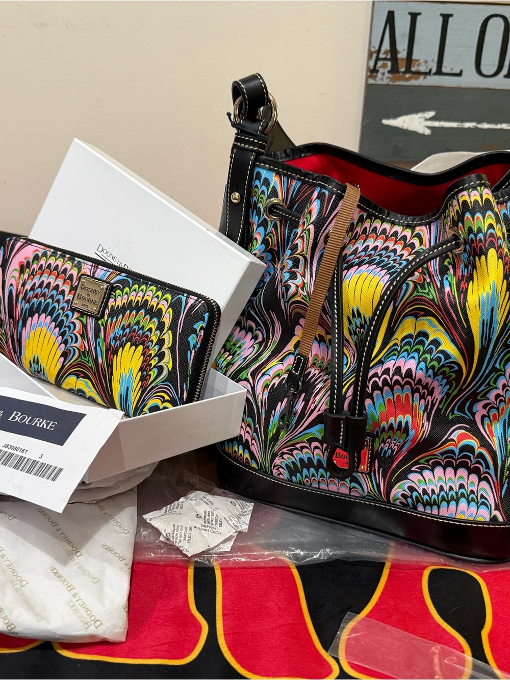 Dooney & Bourke Multicolor Peacock-Print Tote w/Matching XL Zip Around Wallet. - Picture 7 of 13